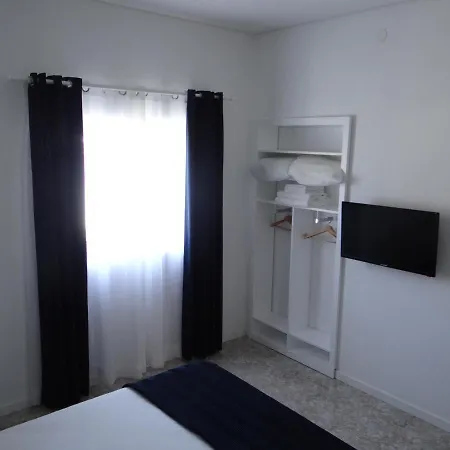 Holiday home Ribeiro's House *